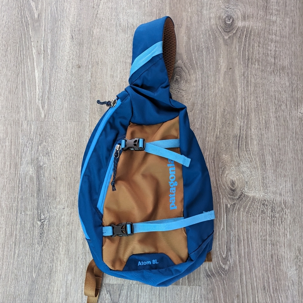 Patagonia 8L Atom Sling